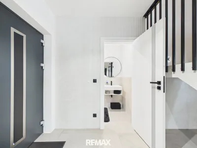 7-Zimmer-Gewerbeimmobilie kaufen in Bruck an der Leitha – 229,3 m², € 899.000 – Bild 8 von 34