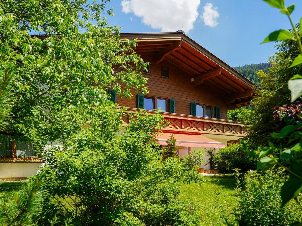 STILVOLL.SONNIG.PANORAMABLICK | Großzügige Landhausvilla in Thumersbach-Zell am See - Ansicht 3