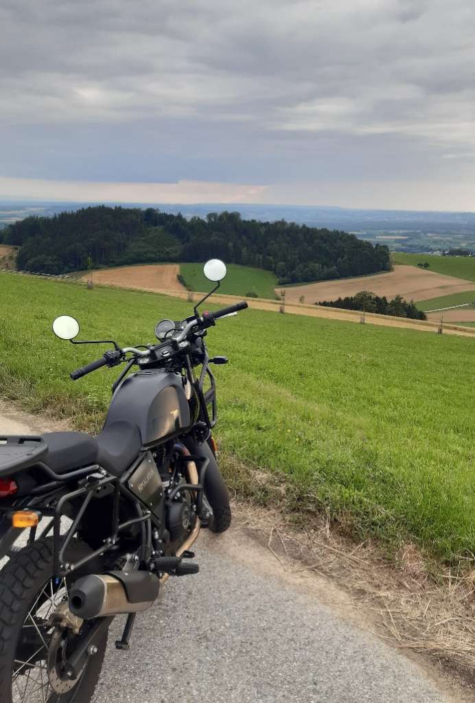 Royal Enfield Himalayan 411 Enduro