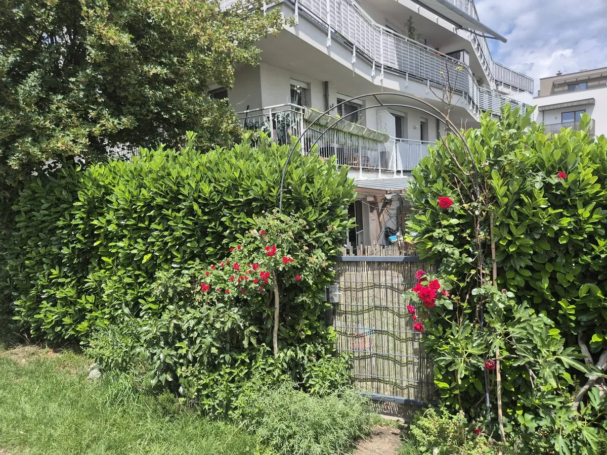 4-Zimmer-Garten-Maisonette mit Hauscharakter | Eckwohnung | 99 m² | Zentrum Bürmoos - Ansicht 2