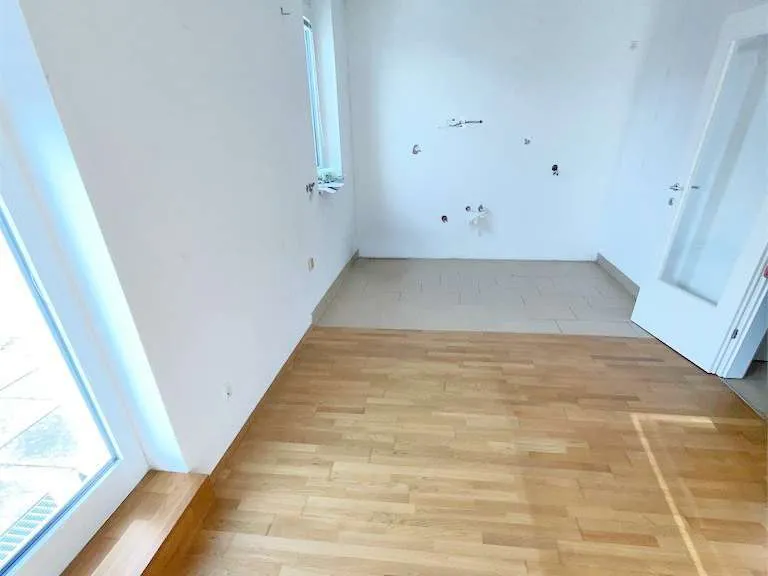 2-Zimmerwohnung mit 37 m² Terrasse in Heiligeneich - Wohnzuschuss möglich – pohled 3