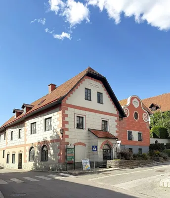 10-Zimmer-Immobilie kaufen in Neunkirchen – 565 m², € 780.000 – Bild 38 von 38