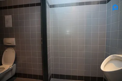 10-Zimmer-Gewerbeimmobilie mieten in Wien – 300 m², € 3.750 – Bild 22 von 30