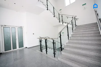 10-Zimmer-Gewerbeimmobilie mieten in Wien – 300 m², € 3.750 – Bild 29 von 30