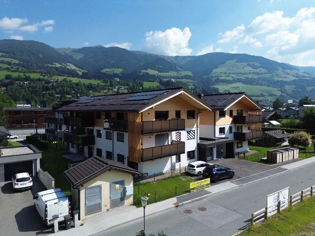 Massivholzbau "Wohnen am Kreuzfeld" Top 08 – pohled 3