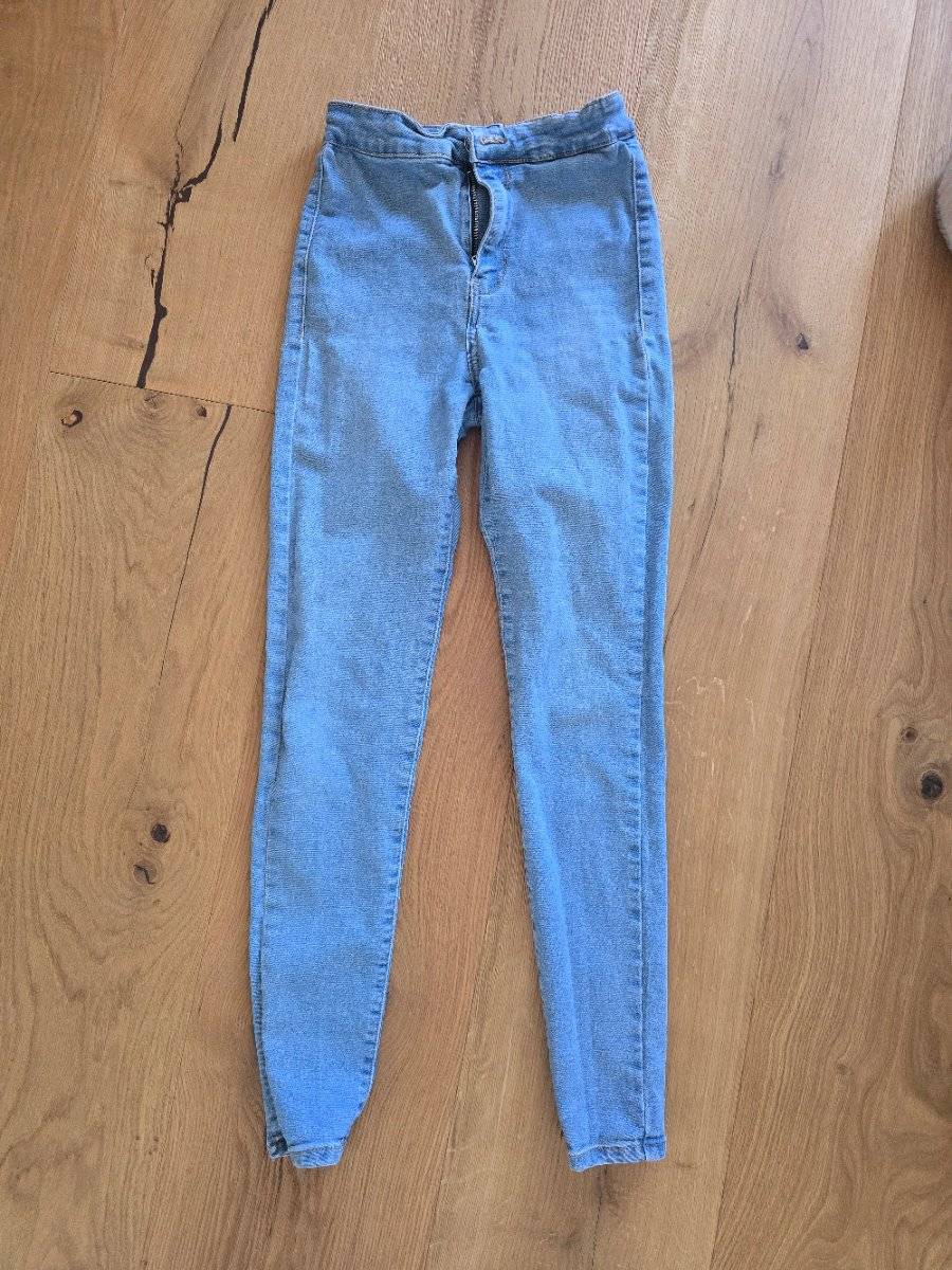 Skinny jeans
