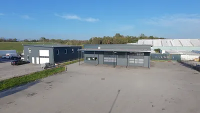 Gewerbeimmobilie mieten in Linz Land – 300 m², € 4.200 – Bild 2 von 22