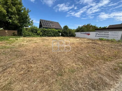 Grundstück kaufen in Neusiedl am See – 563 m², € 270.000