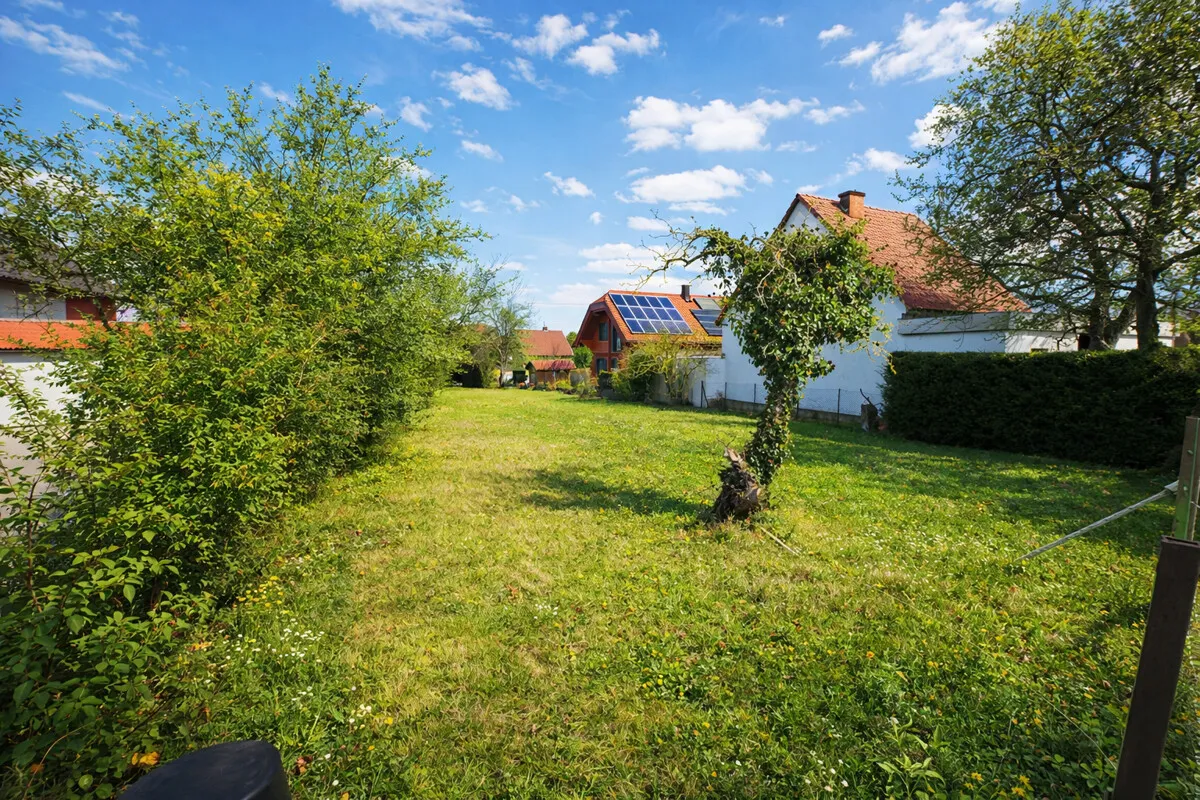 Großzügiges Baugrundstück in gefragter Wohnlage am Brunner Berg - 912 m² - Ansicht 3