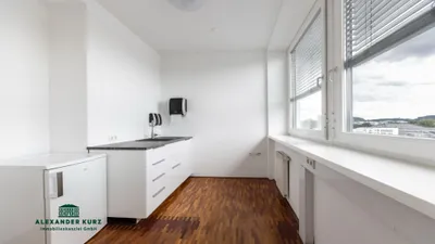 10-Zimmer-Gewerbeimmobilie mieten in Salzburg Stadt – 184 m², € 4.495 – Bild 8 von 8