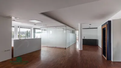 10-Zimmer-Gewerbeimmobilie mieten in Salzburg Stadt – 184 m², € 4.495 – Bild 1 von 8