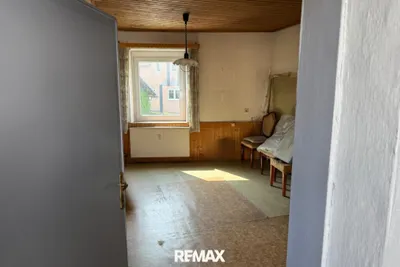 9-Zimmer-Gewerbeimmobilie kaufen in Feldkirchen – 225 m², € 395.000 – Bild 7 von 23