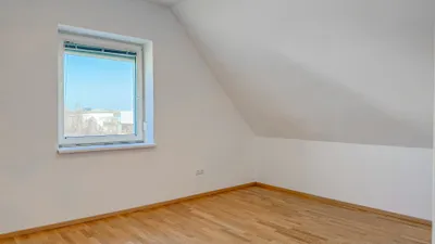 4-Zimmer-Wohnung kaufen in Vöcklabruck – 157 m², € 249.000 – Bild 8 von 22