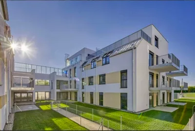 4 Zimmer Dachgeschosswohnung mit großer Terrasse – Bild 2