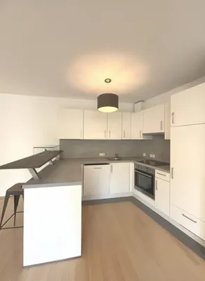 1040! Hübsche City-Wohnung mit Gemeinschaftsterrasse nahe Schwarzenbergplatz! – Bild 3