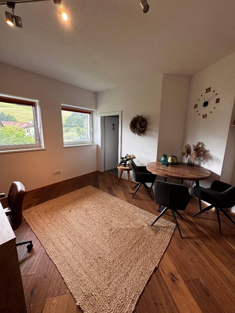 Heller Büroraum mit 25,38 m² zu vermieten - Ansicht 3