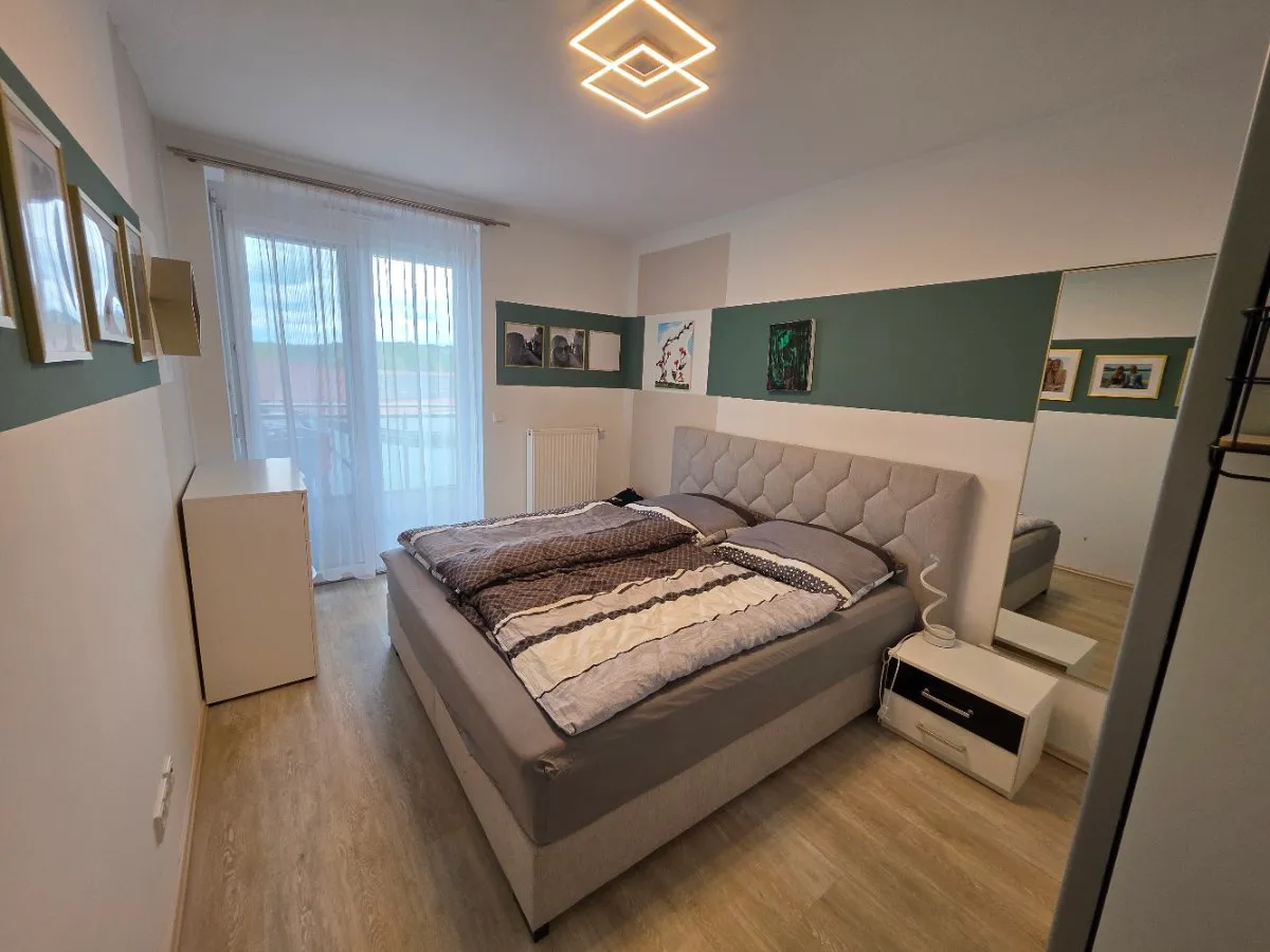 Moderne 3-Zimmer-Wohnung mit Carport - Ansicht 3