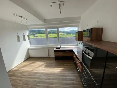 5-Zimmer-Wohnung mieten in Urfahr-Umgebung – 150 m², € 1.190