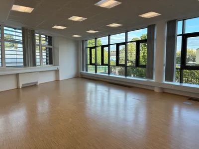 Gewerbeimmobilie mieten in Linz Land – 467 m², € 5.604