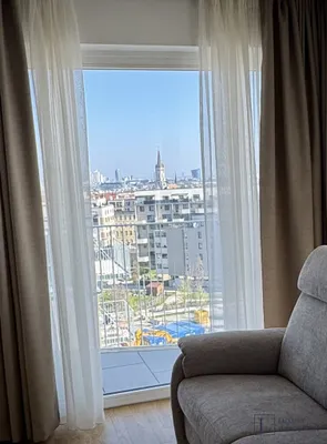 *Erstbezug* Helle 3-Zimmer-Wohnung mit Möbeln in einem modernen Wohnkomplex – Bild 3