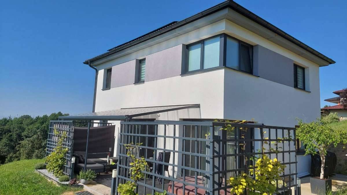 Neues Eigenheim mit traumhafter Aussicht und neuer Photovoltaikanlage! - Ansicht 3