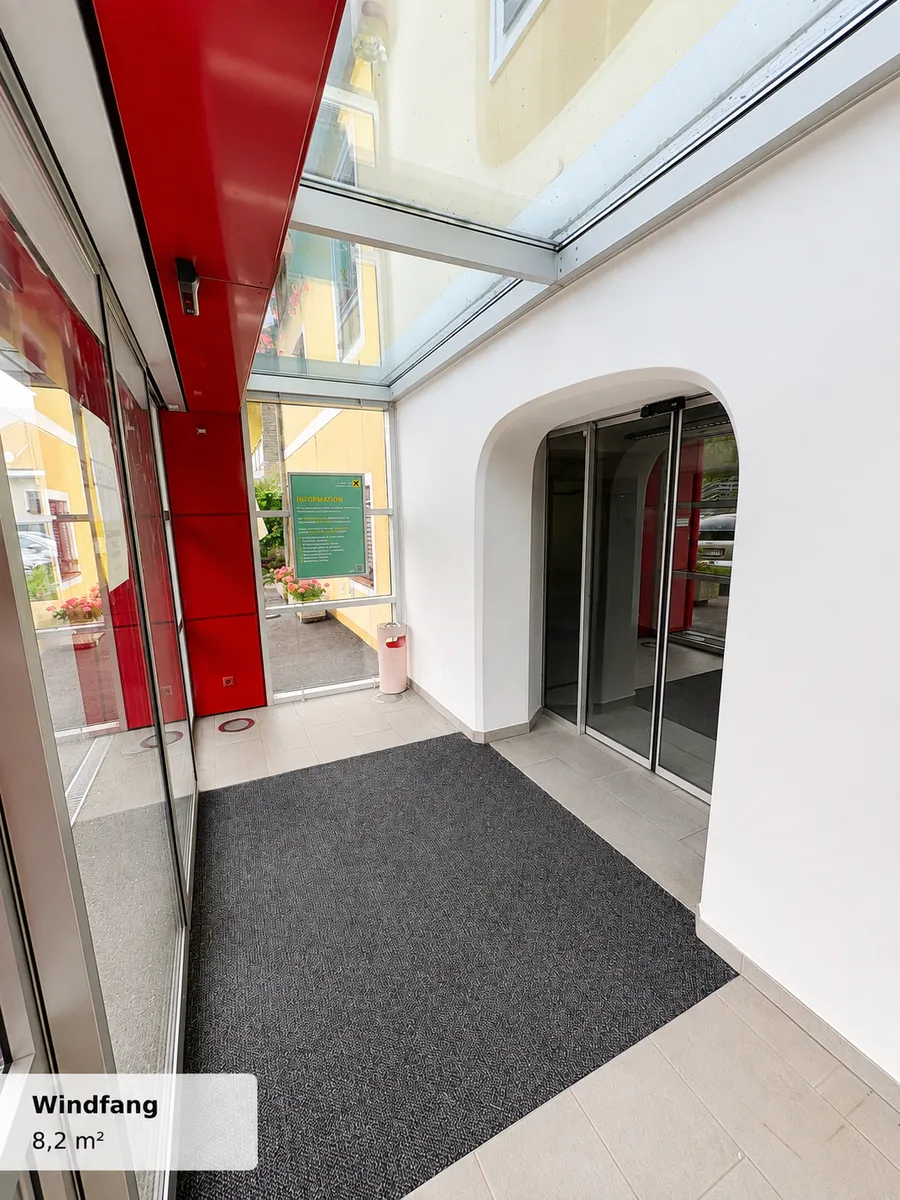 Geschäfts-/ Praxisfläche in Himmelberg | ca. 121 m² | barrierefreier Zugang, mehrere Behandlungs-/ Beratungsräume | Kundenparkplätze - Ansicht 3