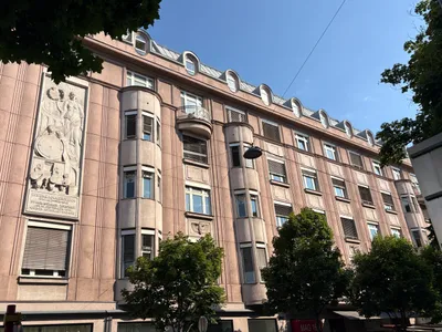 13-Zimmer-Gewerbeimmobilie mieten in Wien – 442 m², € 6.969 – Bild 2 von 6