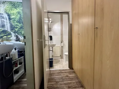 4-Zimmer-Gewerbeimmobilie kaufen in Baden – 147 m², € 599.000 – Bild 30 von 46