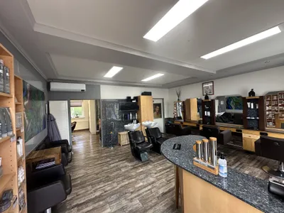 4-Zimmer-Gewerbeimmobilie kaufen in Baden – 147 m², € 599.000 – Bild 27 von 46