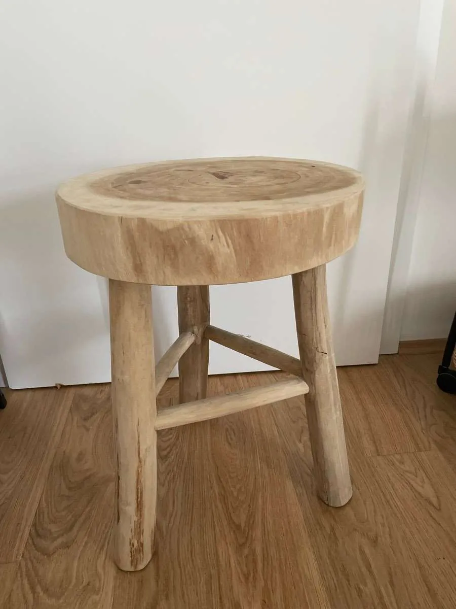 Westwing Holz Hocker, € 20,- (1030 Wien)