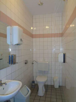 4-Zimmer-Gewerbeimmobilie mieten in Leibnitz – 150 m², € 1.300 – Bild 8 von 12