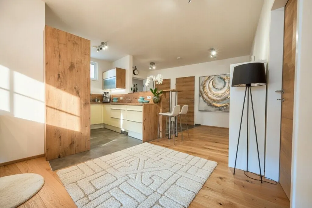 Hochwertige 3-Zimmer Gartenwohnung mit Terrasse & Kamin - Ansicht 2