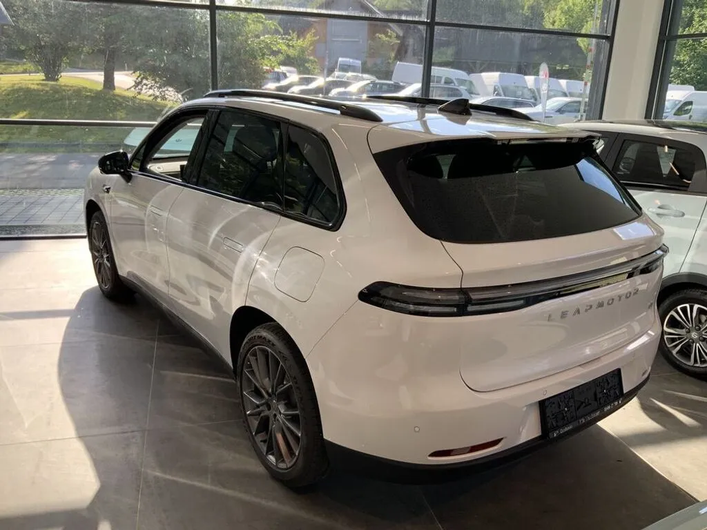 Leapmotor C10 Design Hybrid 974km Reichweite – Bild 3