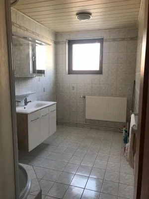 5-Zimmer-Wohnung mieten in Neusiedl am See – 135 m², € 850 – Bild 4 von 6