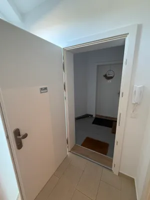 Frisch sanierte 3-Zimmer-Wohnung Nähe Hanusch Krankenhaus – Bild 2