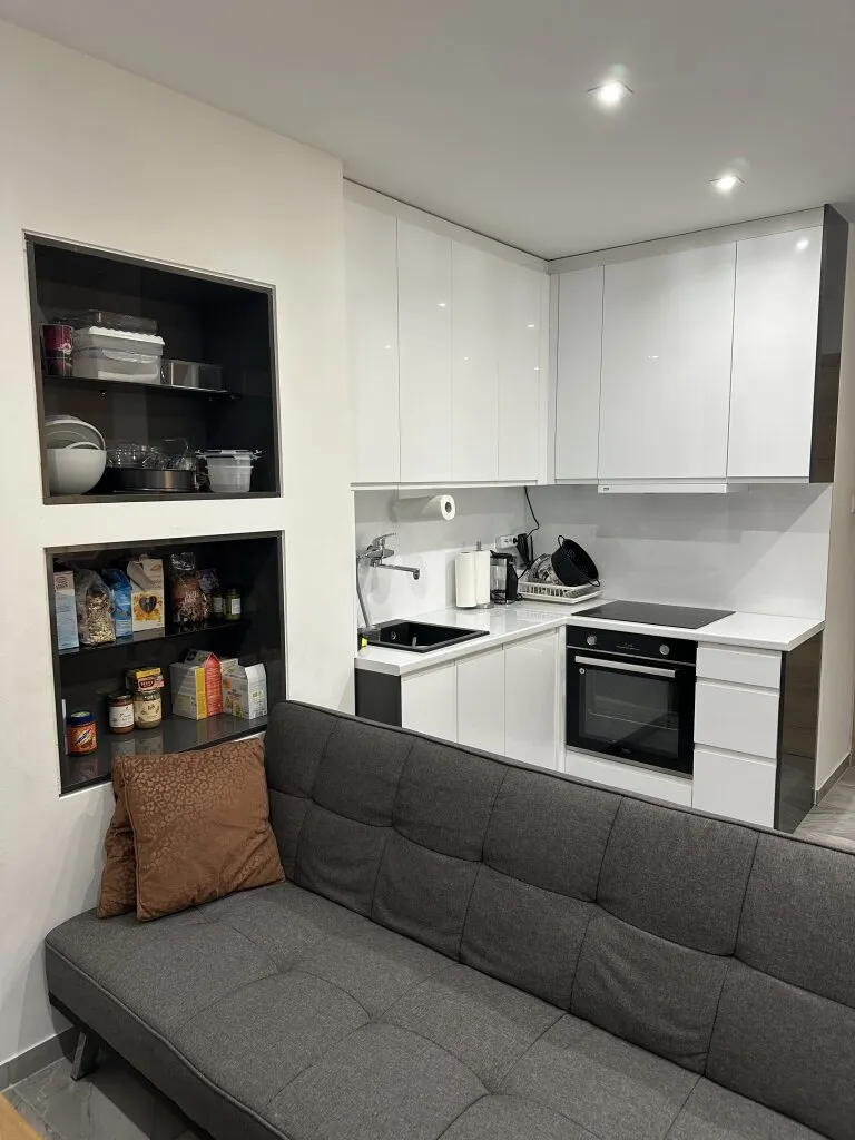 Hoch über Klagenfurt: Moderne 3-Zimmer-Wohnung mit Loggia - Ansicht 3