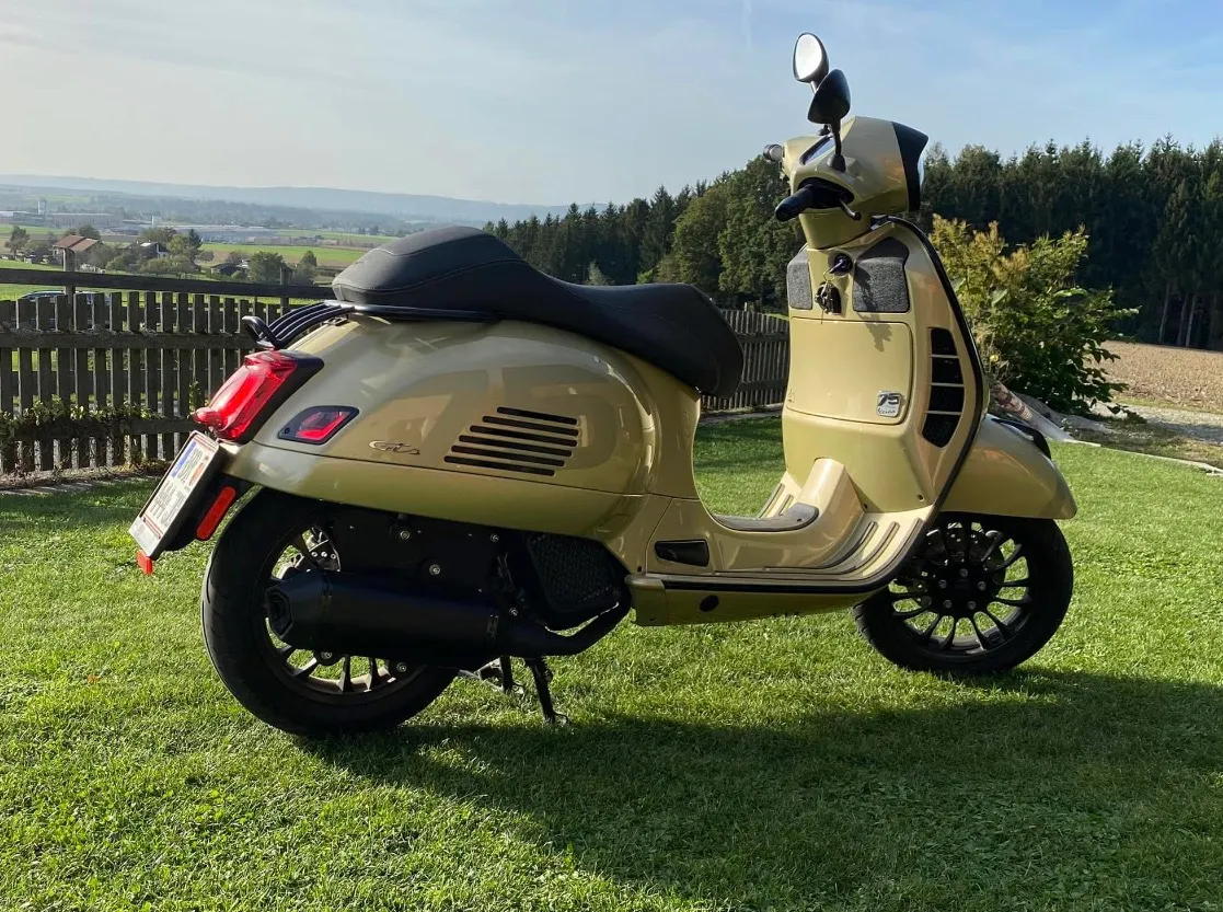 Vespa GTS