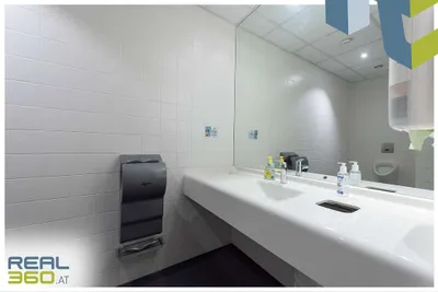 12-Zimmer-Gewerbeimmobilie mieten in Linz – 533 m², € 7.941 – Bild 10 von 26
