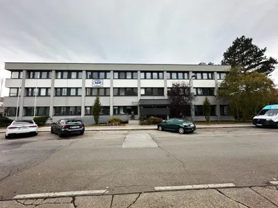 Gewerbeimmobilie mieten in Wien – 741 m², € 13