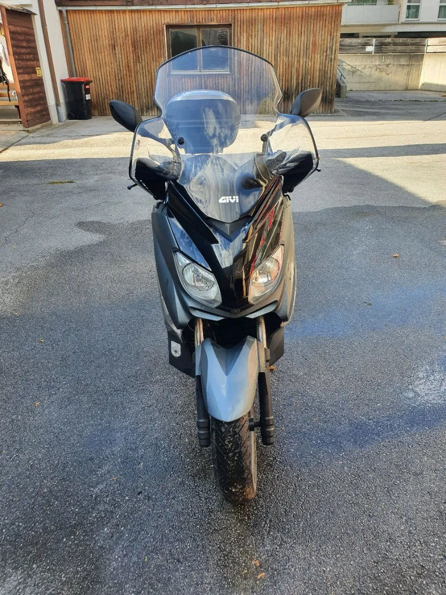 Yamaha X-Max