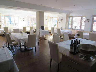 Gewerbeimmobilie mieten in Urfahr-Umgebung – 844 m², € 4.600 – Bild 4 von 8