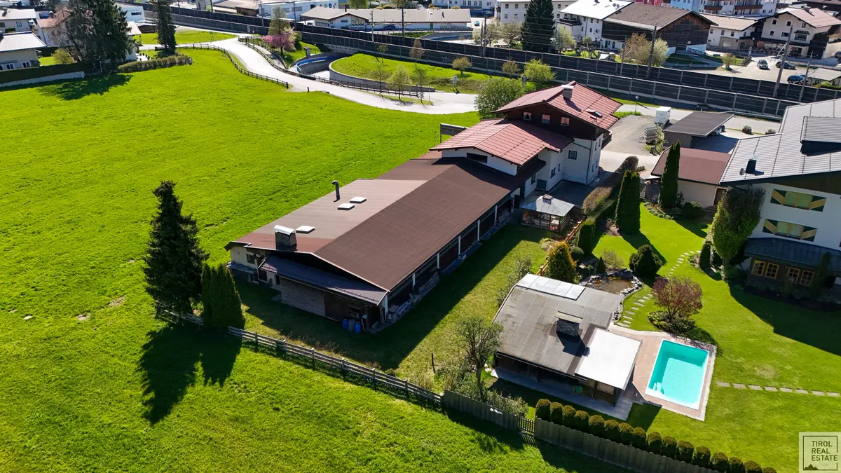 Liegenschaft mit Entwicklungspotenzial in bester Gewerbelage - Kirchberg in Tirol - Ansicht 3