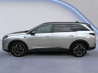 Peugeot 5008 1.2 Hybrid 145 GT mit el. Glasschiebedach