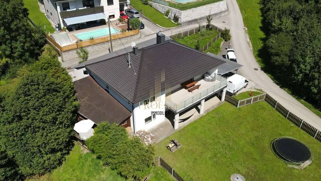 Modernisiertes Mehrfamilienhaus 2 getrennte Wohnungen- auf ca. 3.000 m² in Schlüßlberg - Ruhelage- Untervermietung möglich!, Schlüßlberg