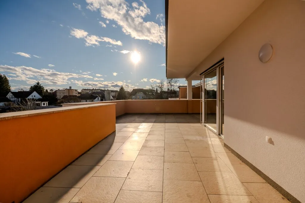 Moderne Terrassenwohnung in Kalsdorf bei Graz - Erstbezug mit Garage, Stellplatz und großer Terrasse, nur 12 Wohneinheiten! - Widok 2