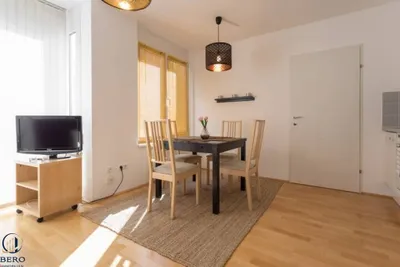 Mitten im 7.! Ideale Single- oder Pärchenwohnung! – Bild 3