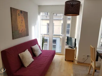 Mitten im 7.! Ideale Single- oder Pärchenwohnung! – Bild 2