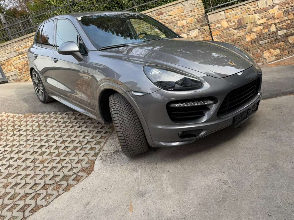 Porsche Cayenne II GTS 4,8 Aut., 8 Zyl., Saugmotor, E-AHK SUV / Geländewagen