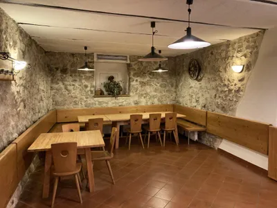 Gewerbeimmobilie mieten in Innsbruck-Land – 205 m², € 4.040 – Bild 11 von 17