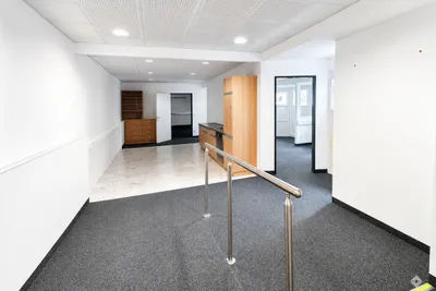 Gewerbeimmobilie mieten in Salzburg Stadt – 200 m², € 3.280 – Bild 6 von 7